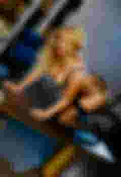 Шалунья главное фото