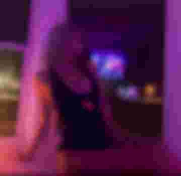 Оленька главное фото